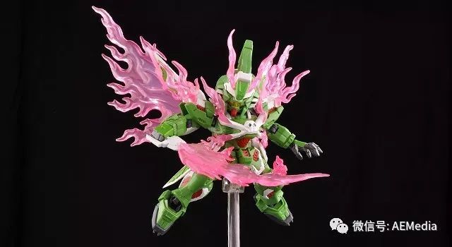 Nx Edge Style Ems Tc02 幻影高达 Nx厚道佳作诞生 看点快报