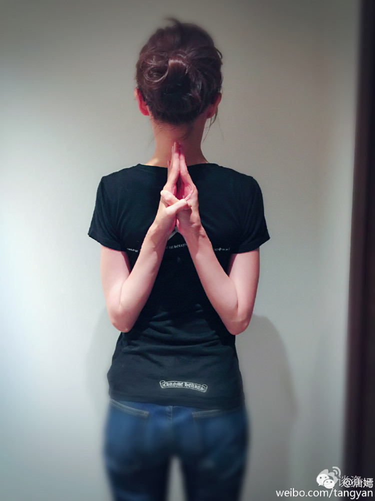 打开唐嫣的ins我惊呆了!麻杆腿的她,食量居然堪