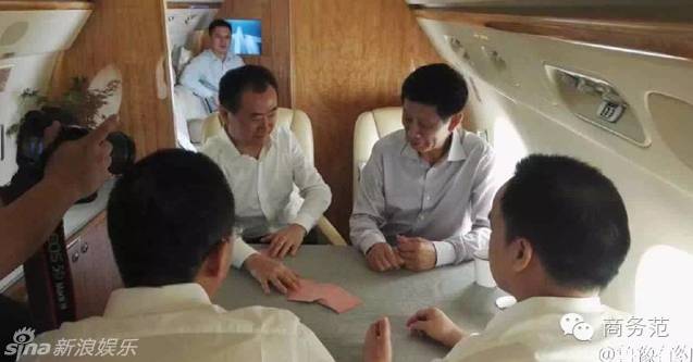 刘强东给奶茶妹买的4亿私人飞机，坐上去是什么体验？