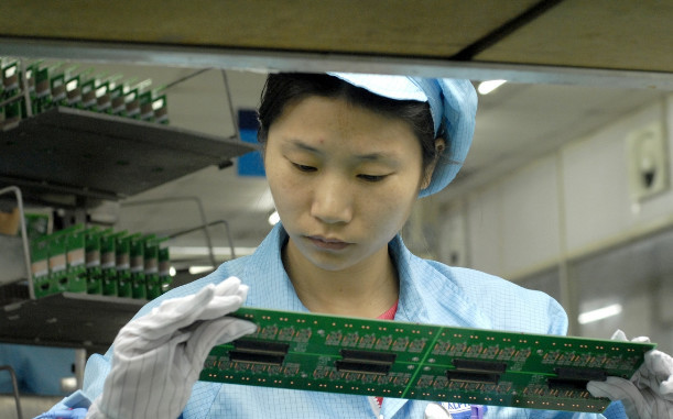 深圳电子厂打工妹:两班12小时、累得像狗,以后