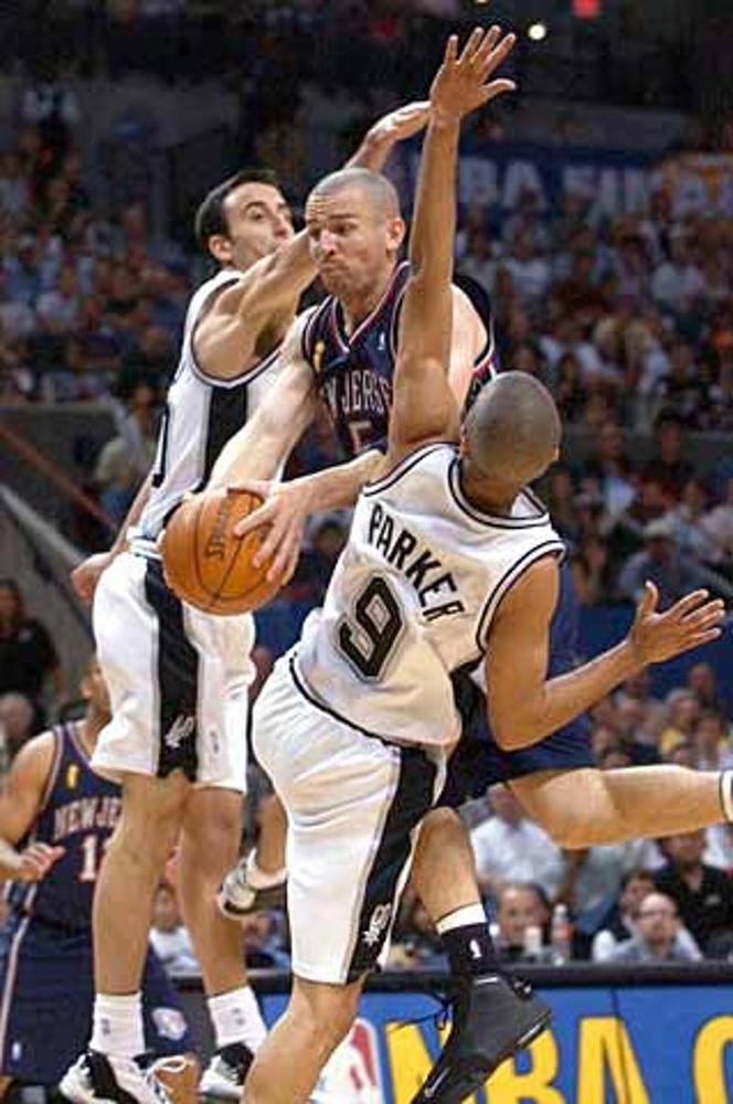 总决孤胆英雄:詹皇坑韦德?AI斗全队