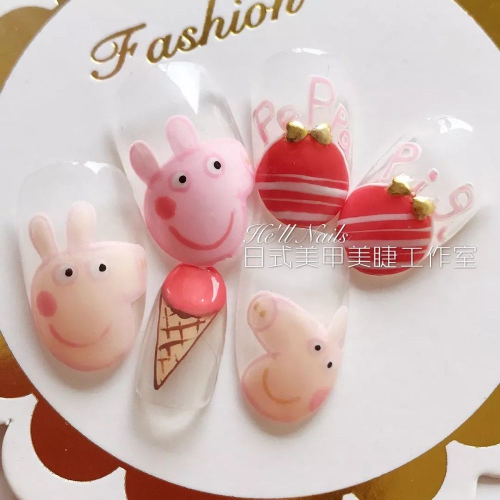 小猪佩奇美甲来了!掌声送给社会人