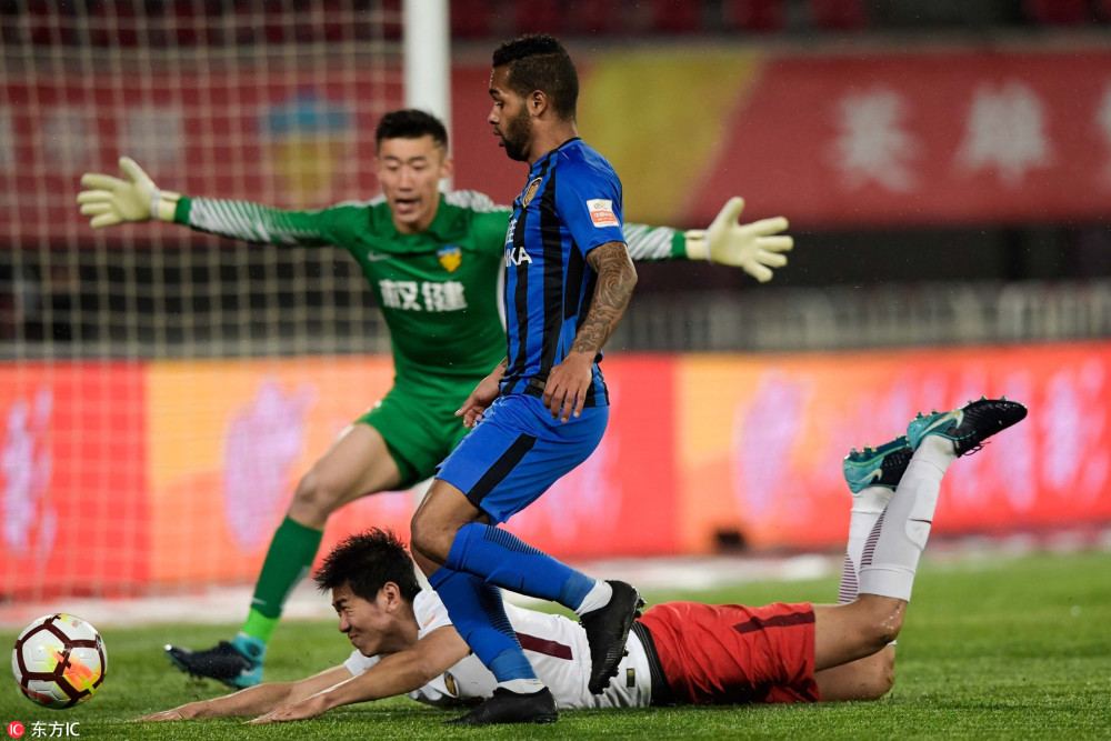 19:35直播足协杯:权健vs苏宁 索萨迎救赎之战