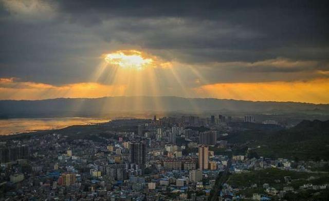 农村闲置房屋越来越多,已经没人盖房了,都准备