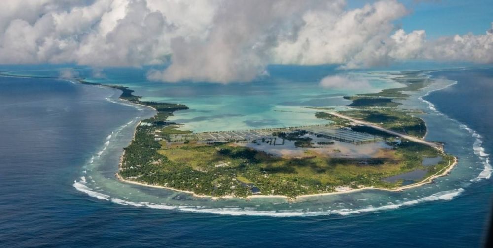 国土却不如中国一个县,因这华裔总统和中国断交