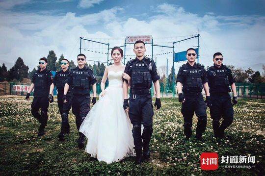 警察的婚纱照_婚纱照风格