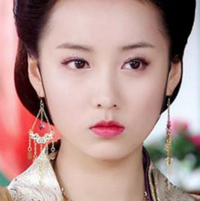 她是出演《天外飞仙》的吕一,精湛演技获大众肯定!