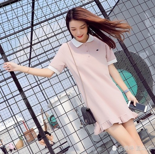 夏季穿搭不犯愁 polo裙搭配活力满满