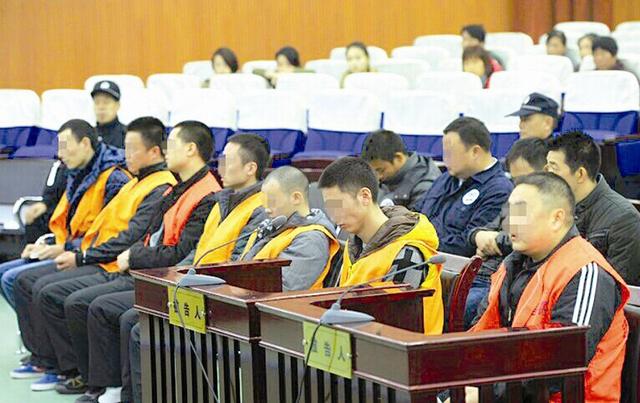 一起故意杀人案牵出一个涉黑团伙 宜昌23人领刑