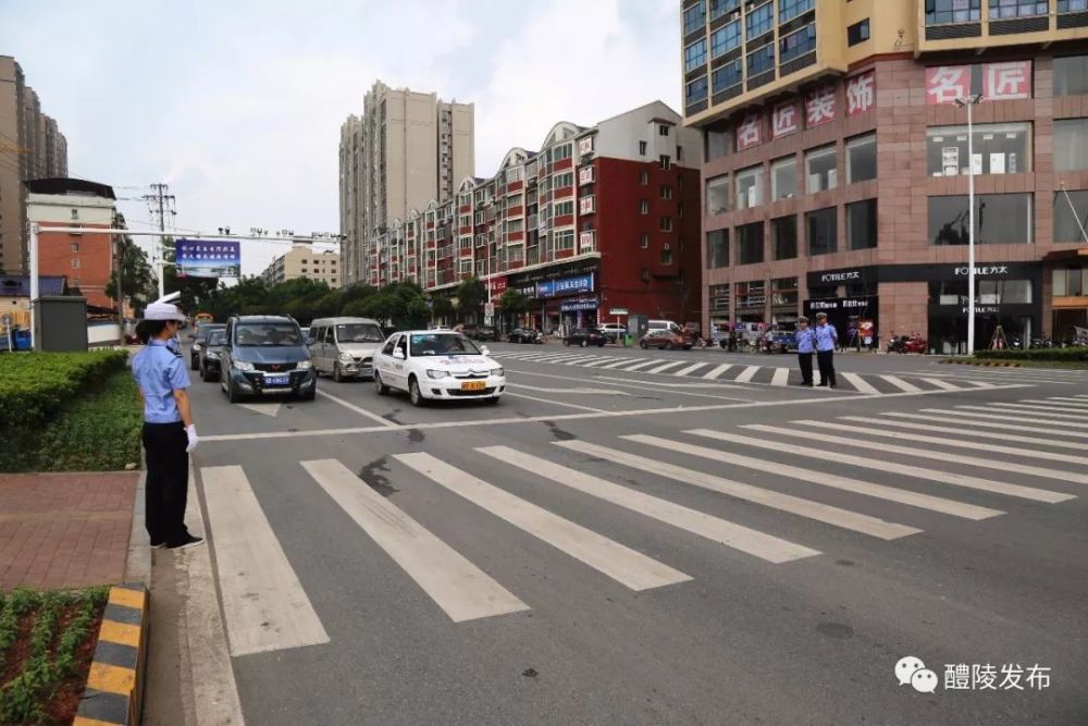 4月以来 醴陵交警查处摩托车交通违法行为585