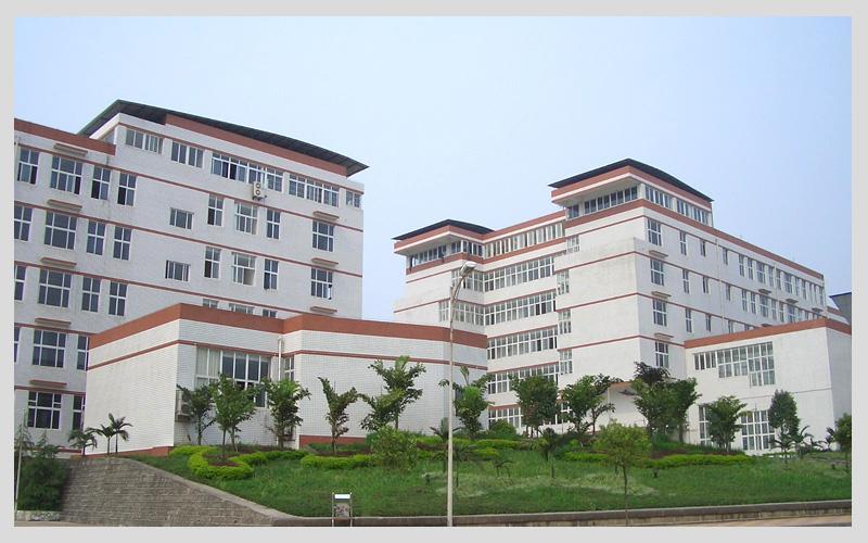 这所大学想改名,引起这所985硬怼,本校校友: