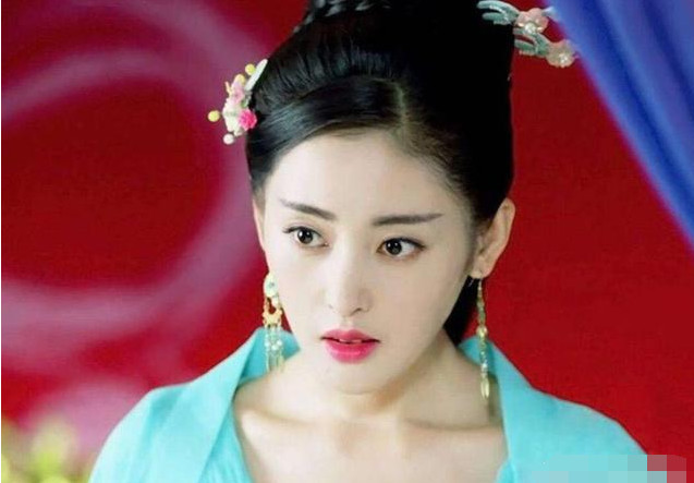 当年依靠穿越剧火起来的女星,现在都混成了这