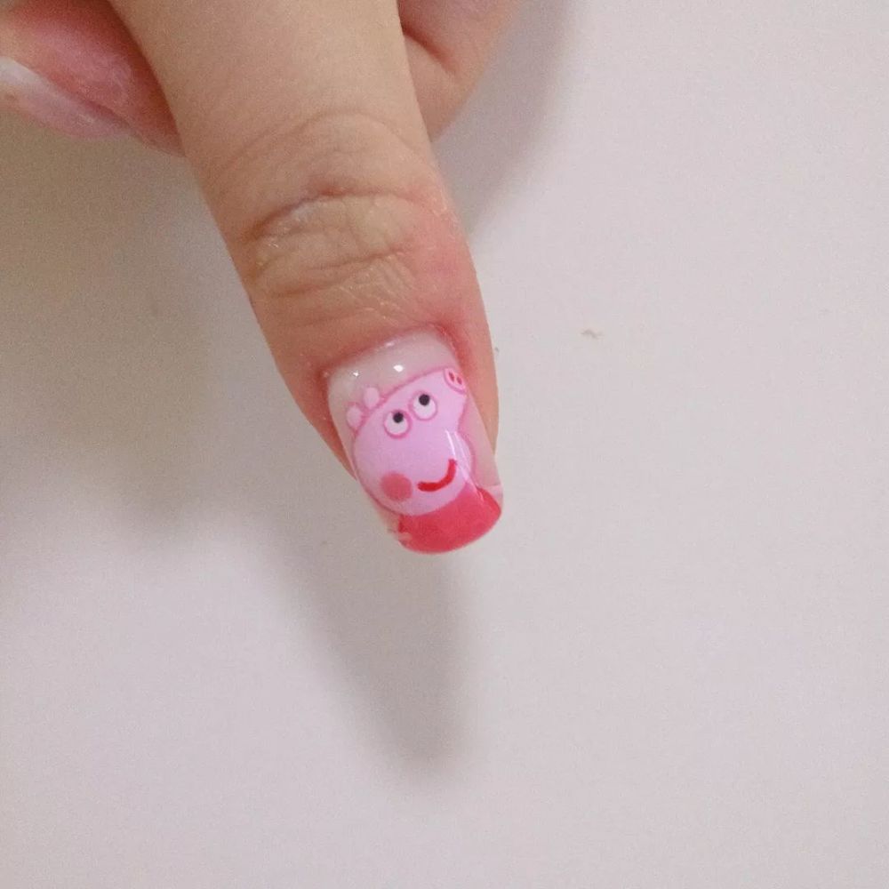 小猪佩奇美甲来了!掌声送给社会人