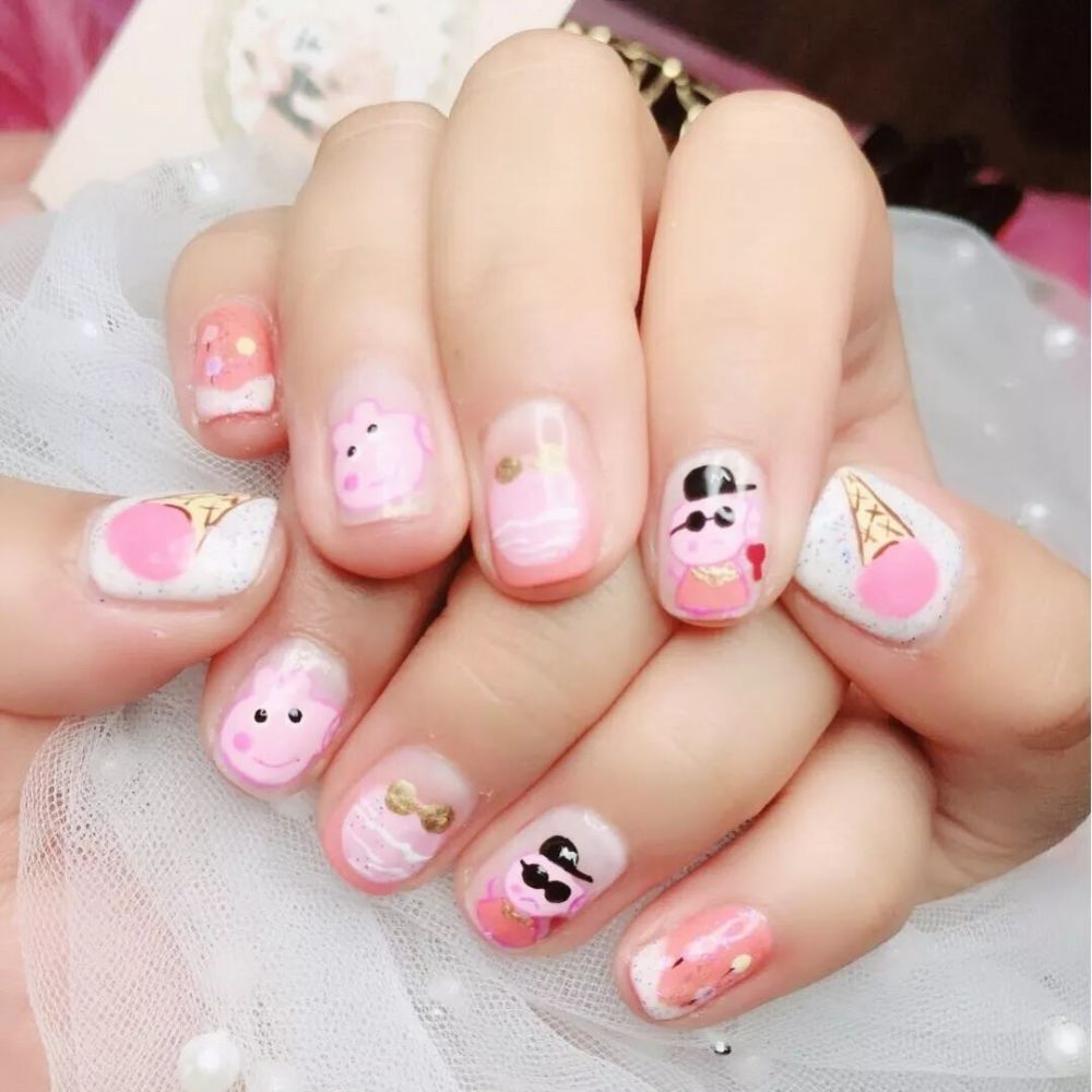 小猪佩奇美甲来了!掌声送给社会人