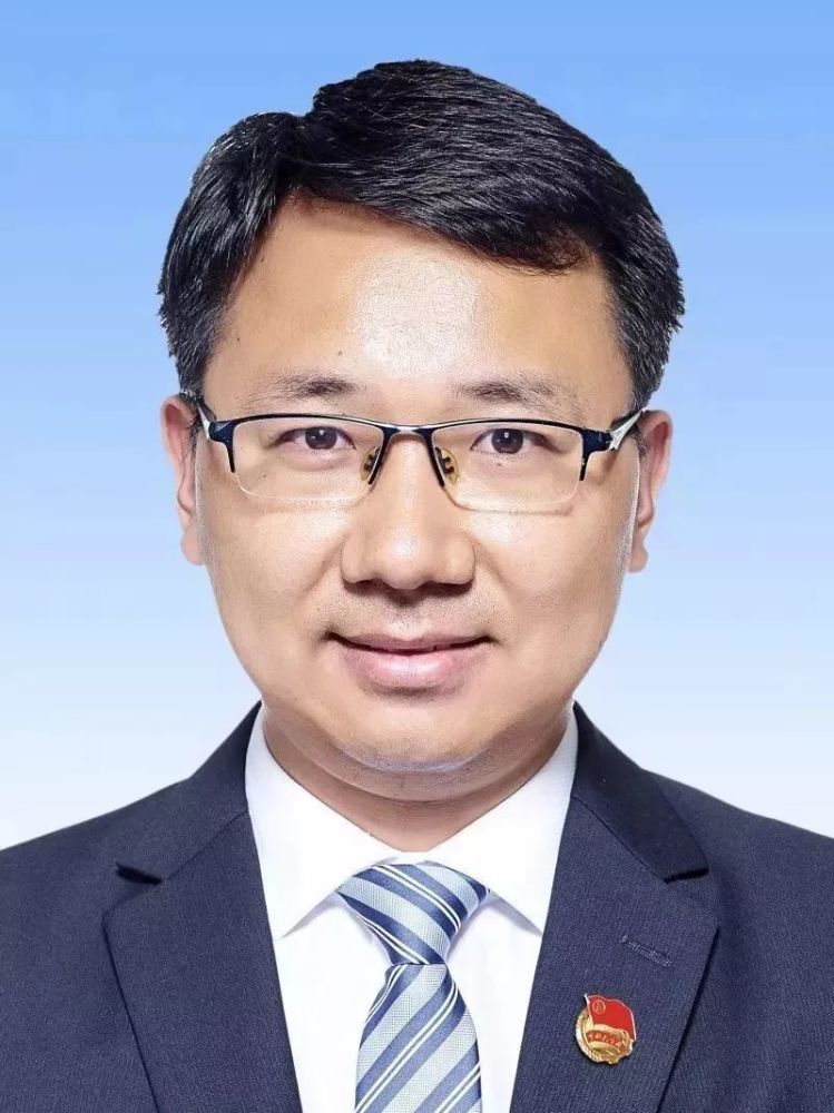 上海新一届团市委领导班子选举产生(附简历)