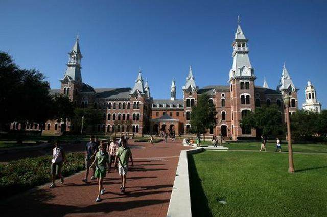 宁可走最差的本科,也不读专科,选择做鸡头还是