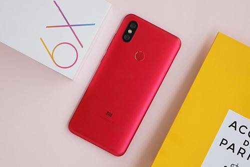 追剧党看过来:vivo Y85与小米6X谁才是真正的