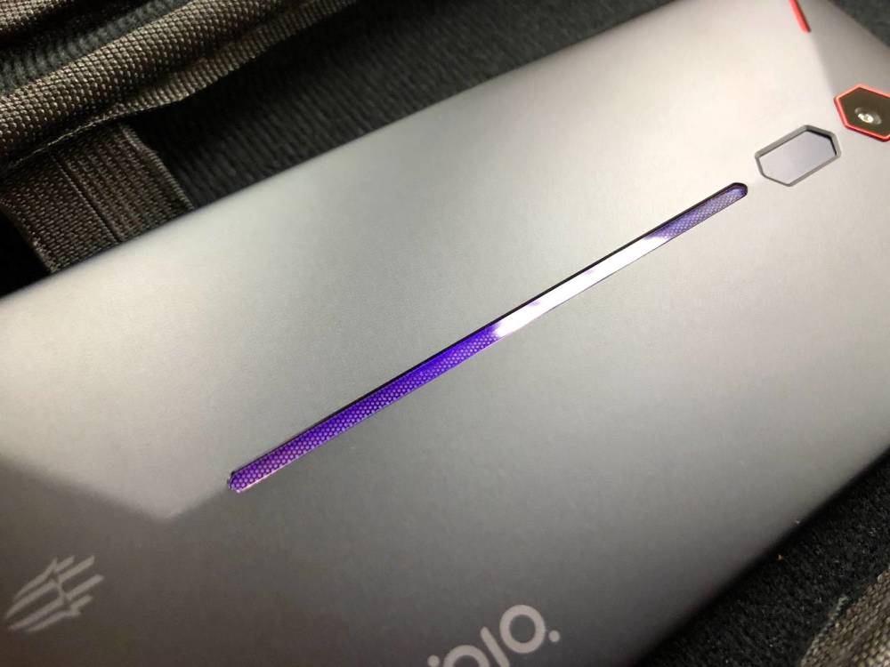 性价比超越小米: 2499元红魔游戏手机初体验