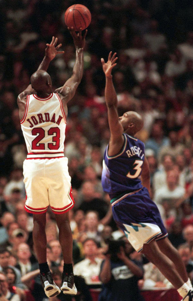 季后赛压哨绝杀:詹皇第一 科比仅1次