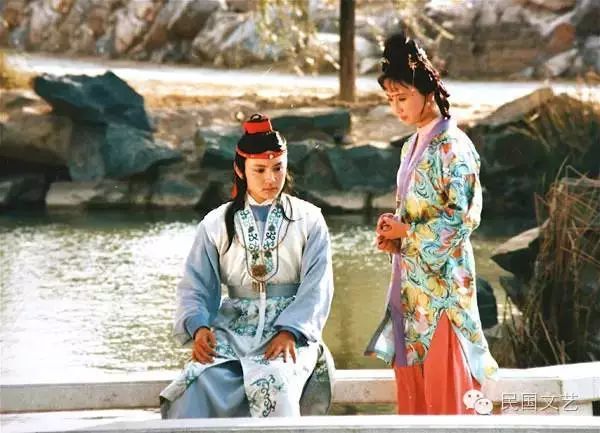 叶嘉莹:《红楼梦》中的诗词究竟怎样?