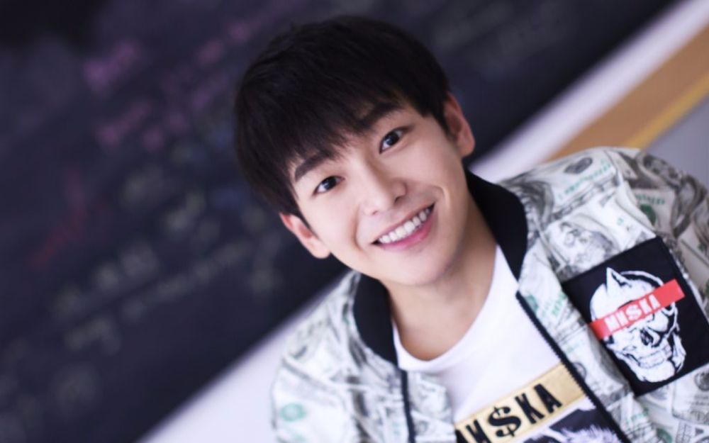 陶虹献吻大赞他前途无量,如今搭档何炅黄磊离