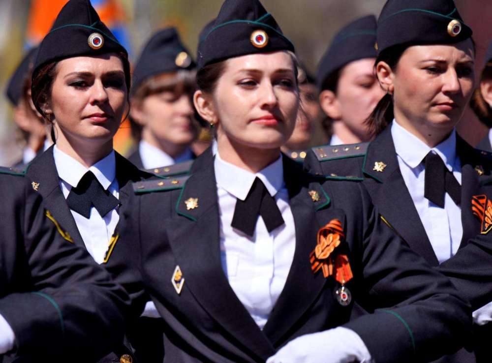 又是一年胜利日阅兵在即，俄罗斯人为何如此热爱阅兵?