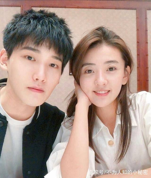 《双世宠妃2》虐狗花絮照曝光,坦诚夫妇背靠背