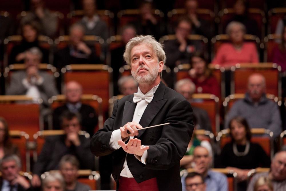 尤卡-佩卡·萨拉斯特将率科隆西德广播交响乐