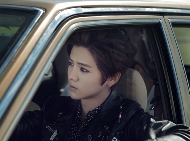 无论生活怎样,都不要忘记微笑@鹿晗