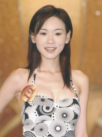曾是获奖最多的港姐，未婚产子毁掉前途，如今沦落成为酒吧卖酒妹
