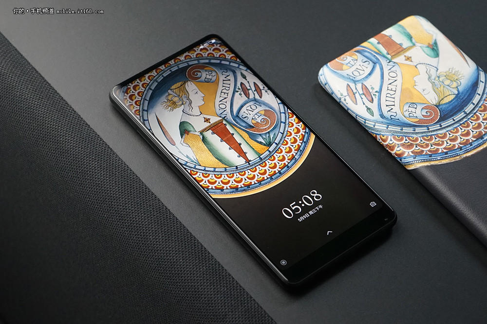 科技邂逅艺术 小米MIX 2S艺术特别版开箱