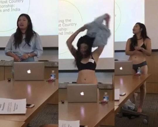 女孩穿内衣拿裤_美女只穿内衣(2)
