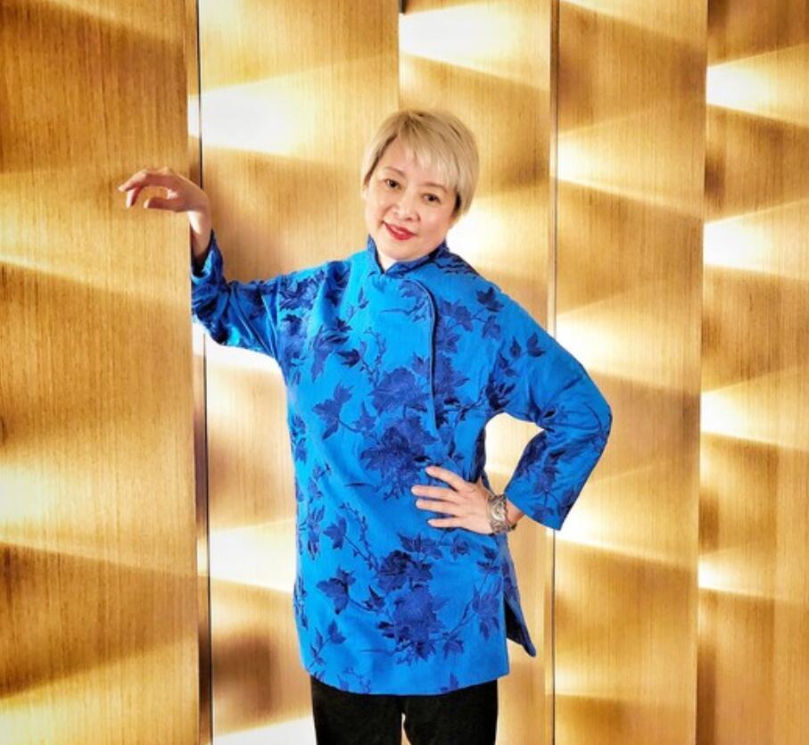 好友曝吴奇隆感人尽孝:把前经纪人当亲妈,照顾