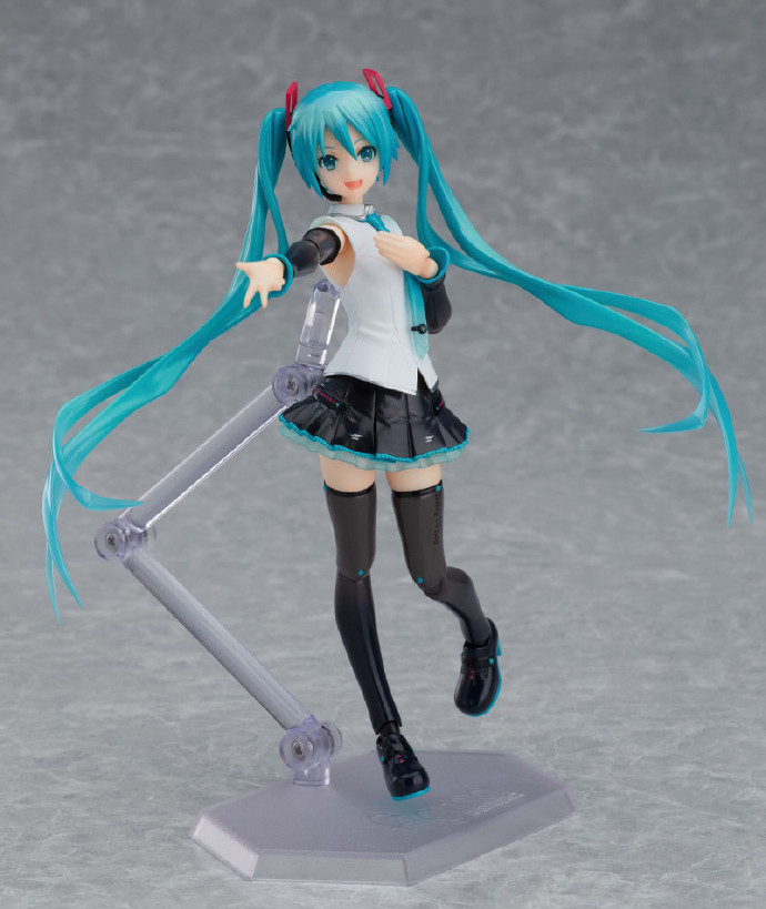 在家欣赏演唱会 初音未来新款可动手办开订