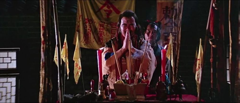 这位道士一边斗法一边说唱!
