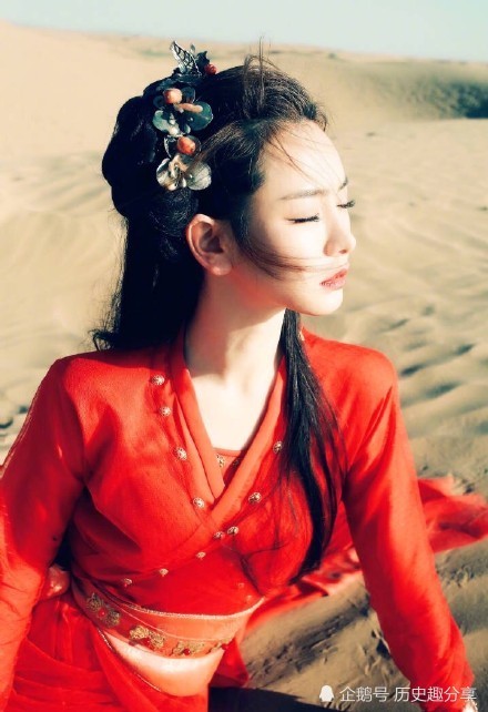 古装美女之戚薇——《新龙门客栈》之金镶玉的一身红衣妩媚妖娆