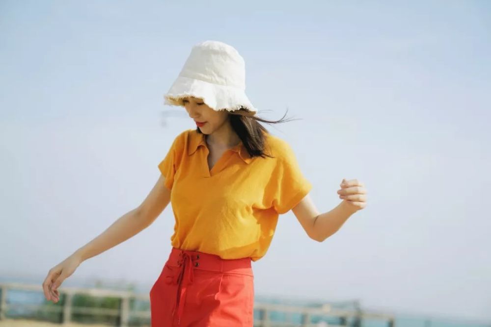 试穿优衣库最新的大牌合作系列,人人都买得起