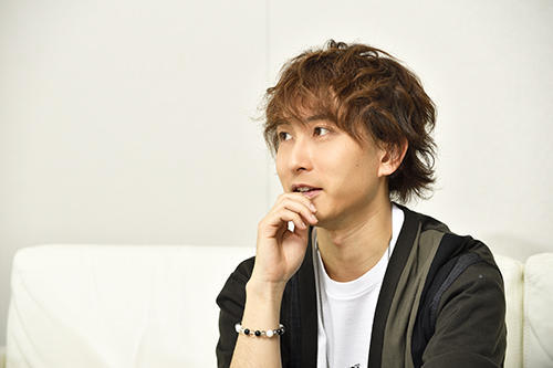 比角色帅！新田声优眼中的《超能力女儿》