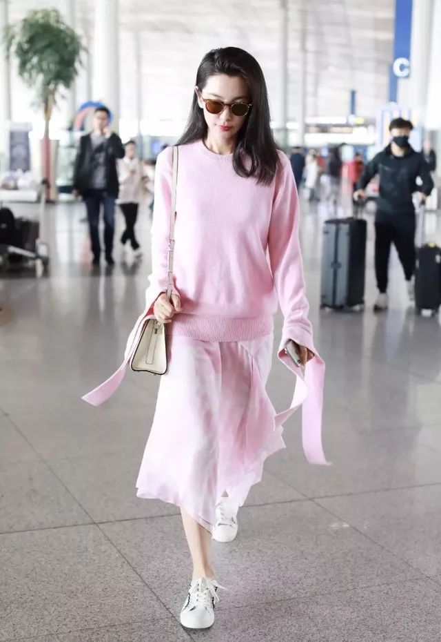 今年夏天,迷笛裙正在流行