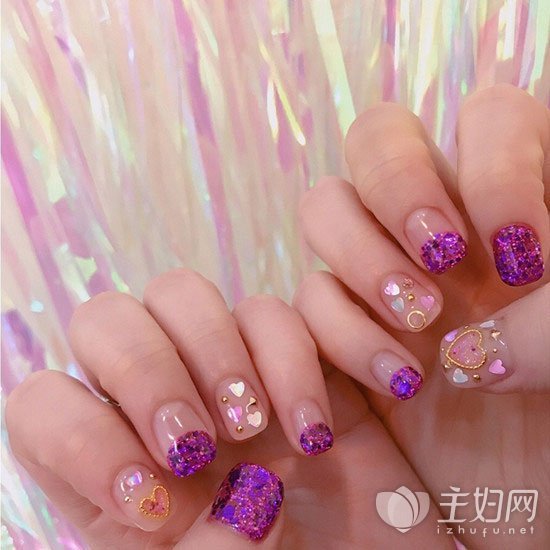 18紫色美甲图片夏季美甲流行紫色主打款 看点快报