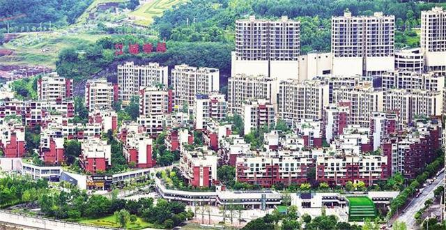 跟随镜头 感受万州江南新区不断增长的魅力
