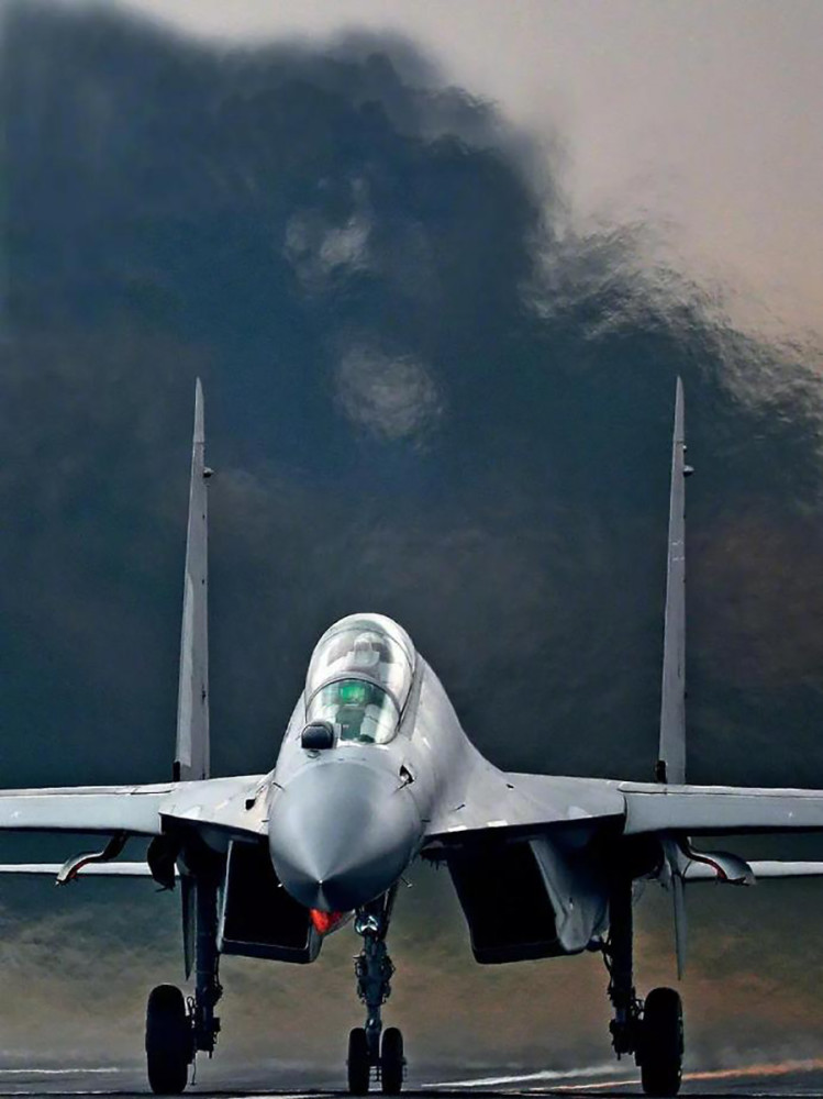 全亚洲最强大三代半战机机群建成:歼16已有百