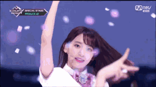 《produce48》主题曲C位宮脇咲良：想赢才不丢脸呢
