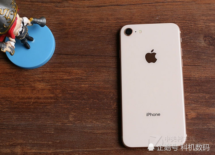 苹果不愿下调2018款iPhone新机价格