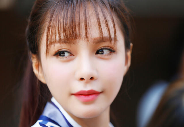 沈梦辰参加真人秀 剧照拍得像写真一样