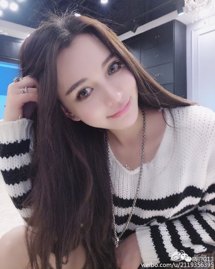 整成Angelababy的网红们，简直傻傻分不清