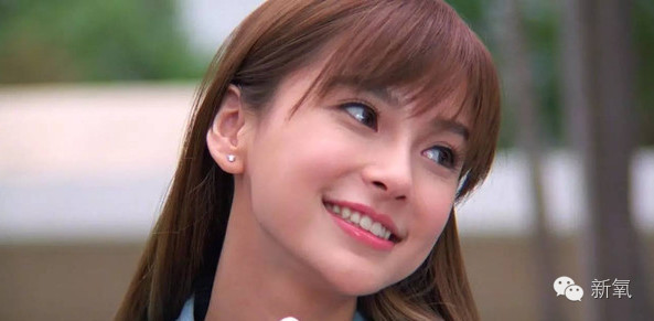 整成Angelababy的网红们，简直傻傻分不清