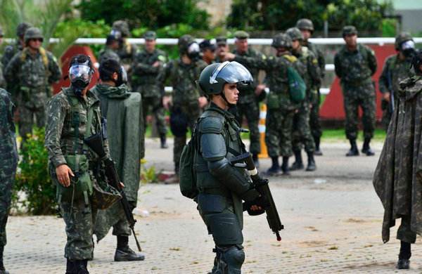 为什么巴西能达到军事大国标准,而印度达不到