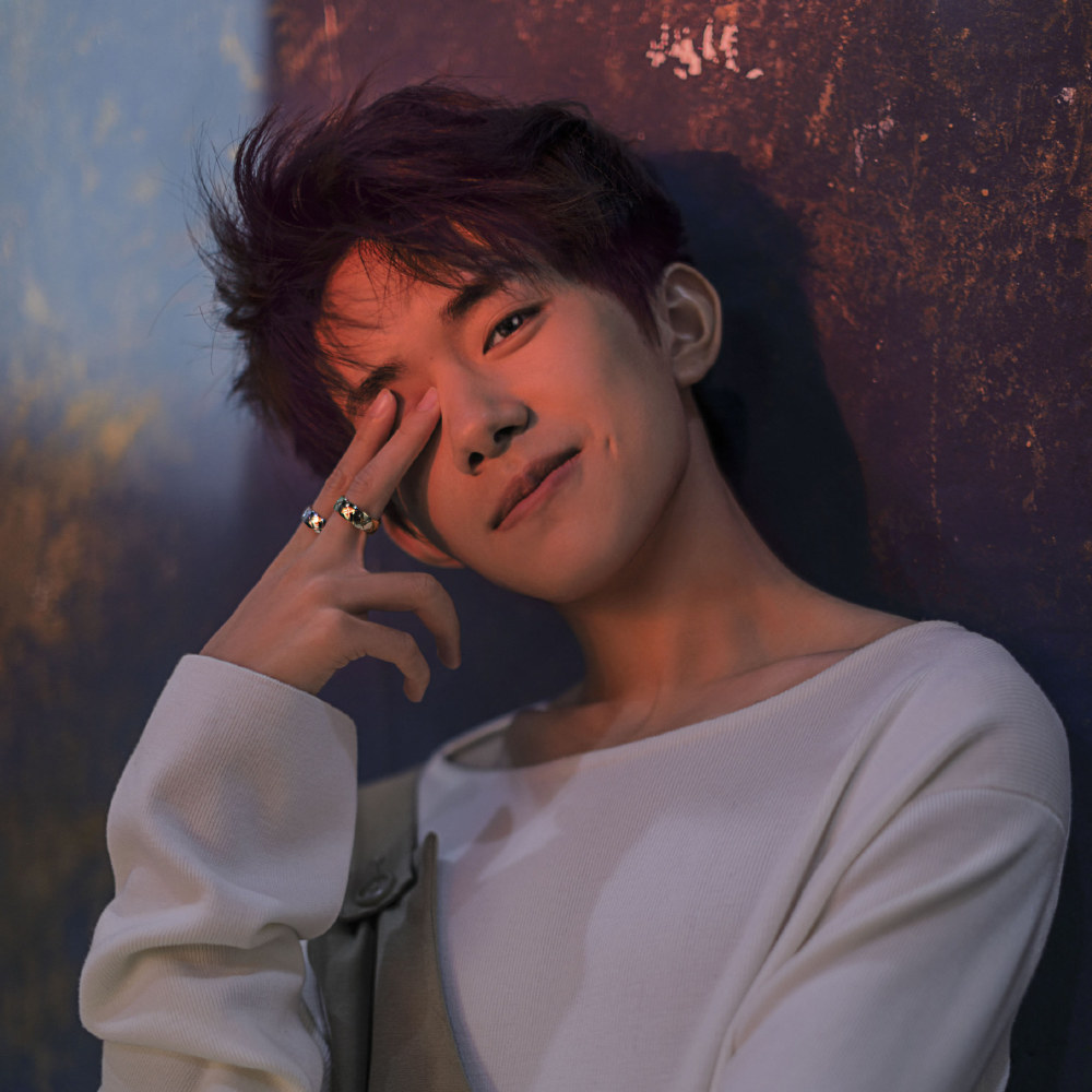 易烊千玺正能量爆棚!清晨清扫大街,网友:自愧不如!