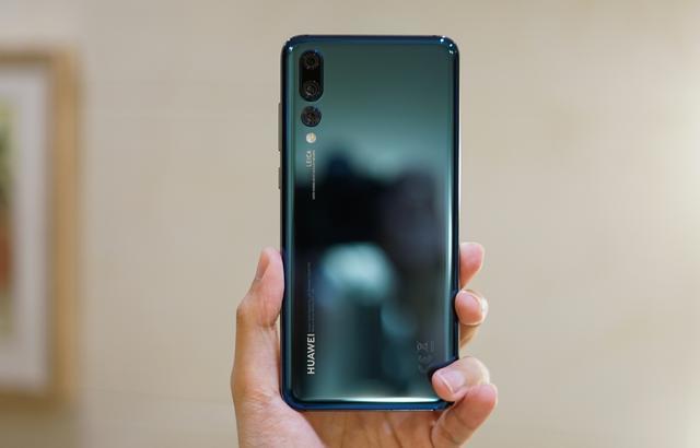 华为P20pro对比苹果iphone8Plus,究竟谁更加值